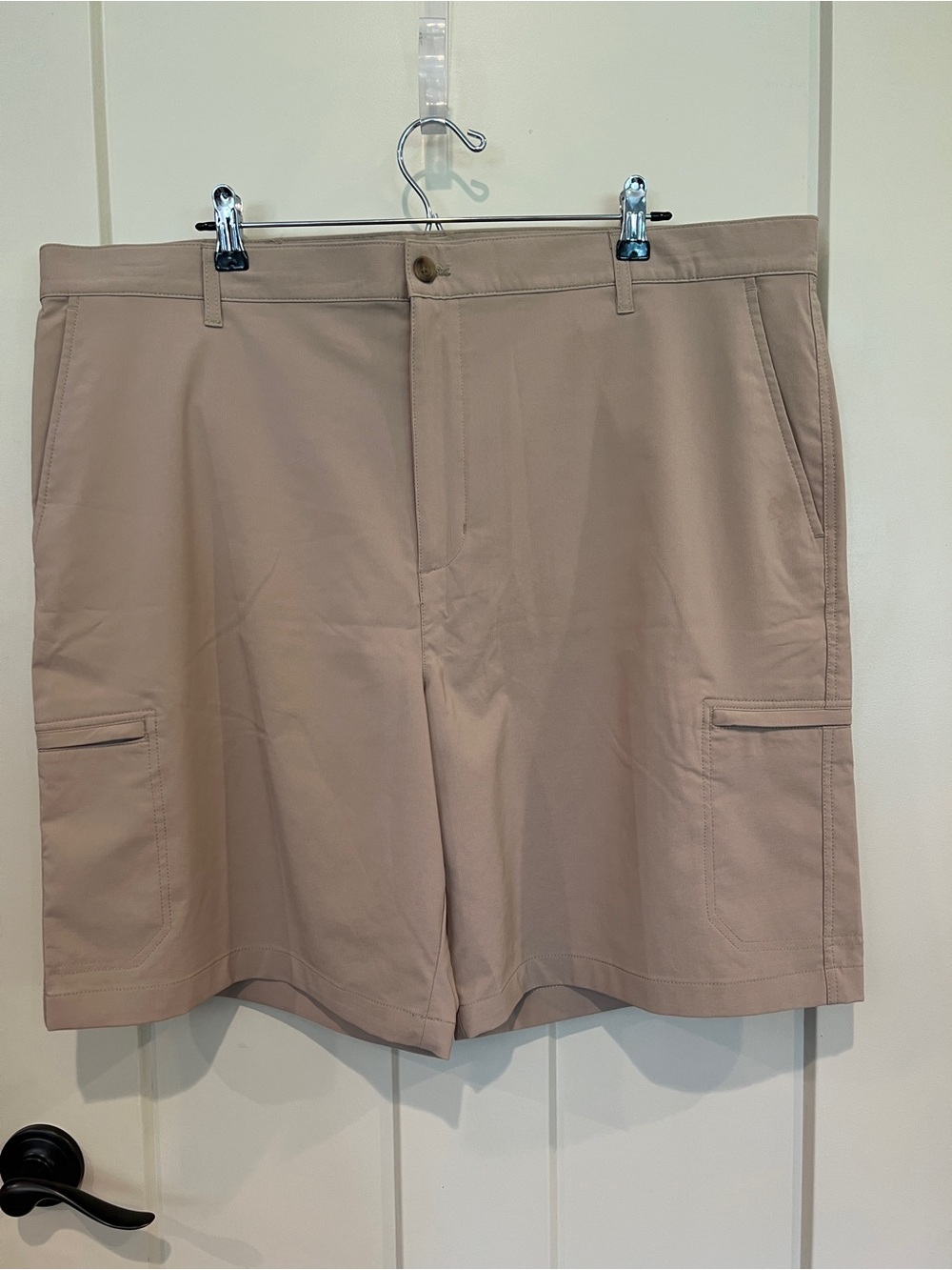Chaps Men's Tan Cargo Shorts